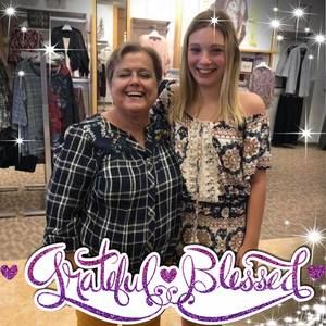 Meet your Posher, Donise